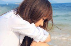 甘居乡舍 《打一成语》