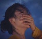 衰老形骸无昔日 《打一成语》