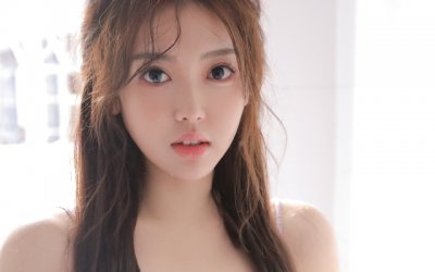 辚辚复潇潇 《打一成语》