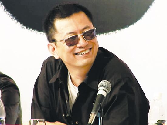 身子黑不溜秋_喜往泥里嬉游_常爱口吐气泡_能够观察气候《打一动物》