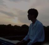 身穿盔甲黄又黄_呼啸一声万兽慌_虽然帐下无兵马_百兽之中它称王-　《猜行走