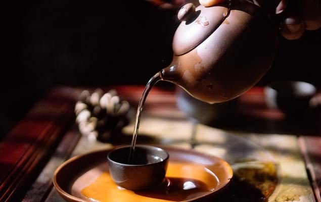 小飞虫_尾巴明_黑夜闪闪像盏灯_古代有人曾借用_刻苦读书当明灯《猜一动物》