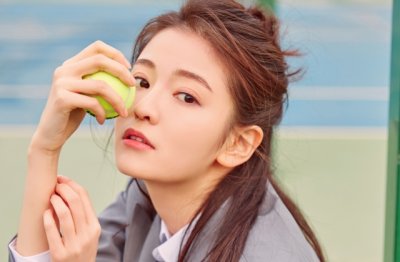 没游西湖提前归　《猜7笔字》