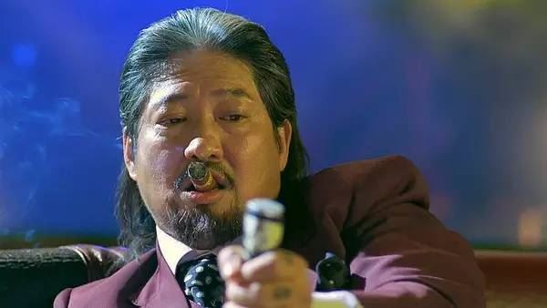猜谜语题目:部位相反《打一个字》