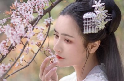 三生石下续前情 《打一字》