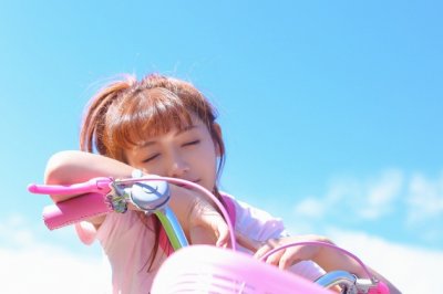 生在水中_就怕水冲_一到水里_无影无踪-《打一日常用品》