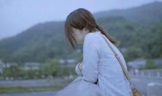 焕烂兮其溢目也 《打一成语》