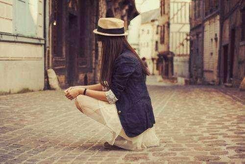 美人像　《猜动物学名词》