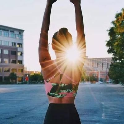 丁先生出名泪水乱 《围棋国手》