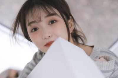 越有钱越吝啬 《打一成语》