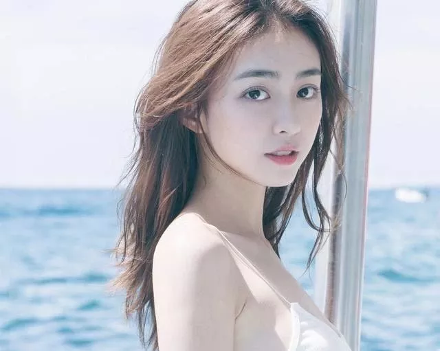 进洞像龙_出洞像凤-凤生百子_百子成龙《猜一昆虫》