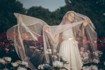 猜谜语题目:卜《打一个谦辞礼貌用语》