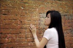 老古董重见天日 《打一成语》