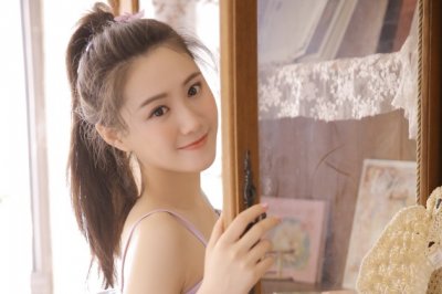 小小一间房_只有一扇窗_唱歌又演戏_天天翻花样-《猜一家用电器》