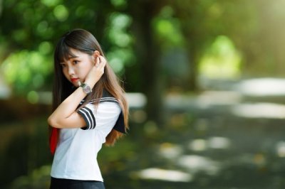 主内做家务 《方位字》