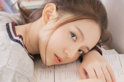 小伙子_长得楞_ 生下来_就会蹦_ 不象样_ 不姓他爹的姓-《打一动物》