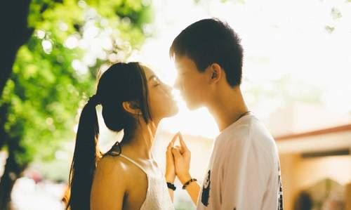 猜谜语题目:太太《打一个字》