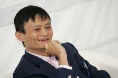 叫猫不抓鼠,像熊爱吃竹,摇摆惹人爱,是猫还是熊《打一个动物》