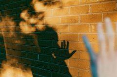 "育人传道此情牵" 《歌曲》